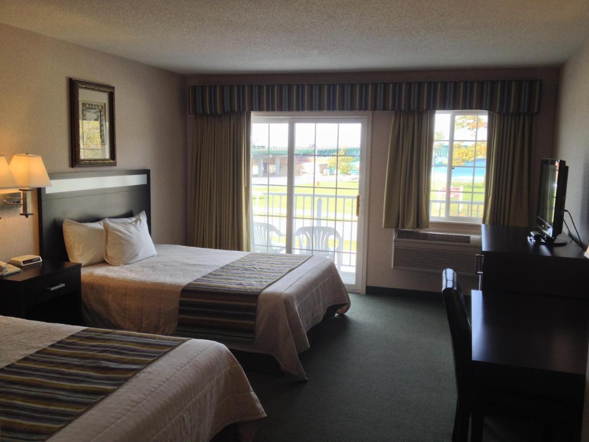 Parkside Inn Bridgeview Макино Сити Екстериор снимка
