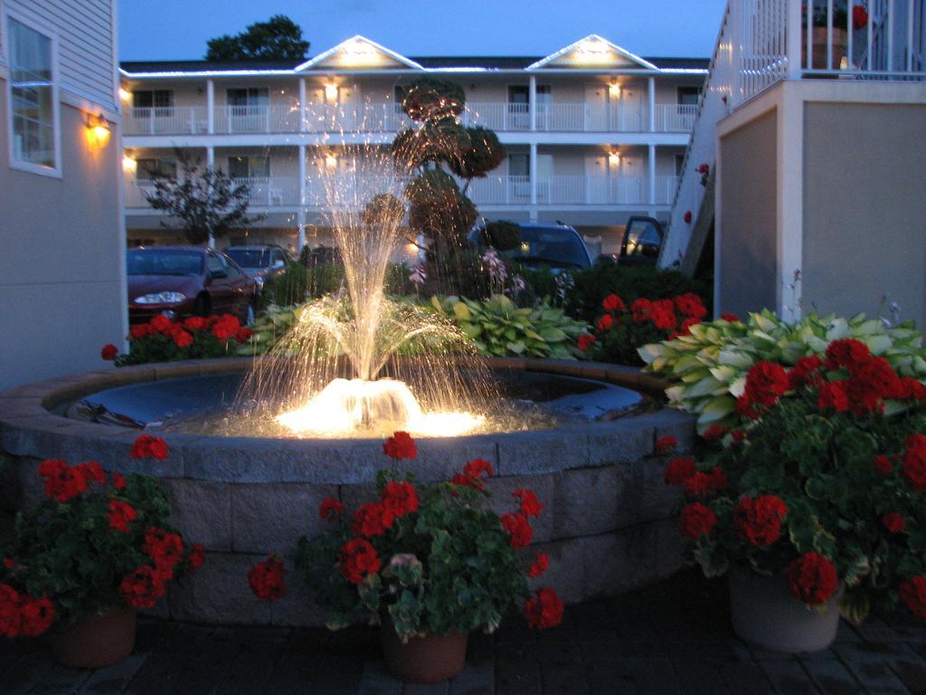 Parkside Inn Bridgeview Макино Сити Екстериор снимка